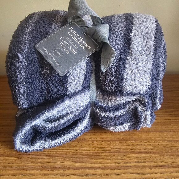 Better Homes & Gardens Cozy Knit Throw Blanket NWT - Picture 1 of 5